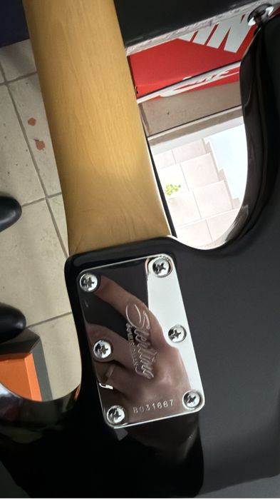 Vand chitara Sterling