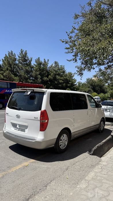 Срочно продам Hundai Grand Stareks H1