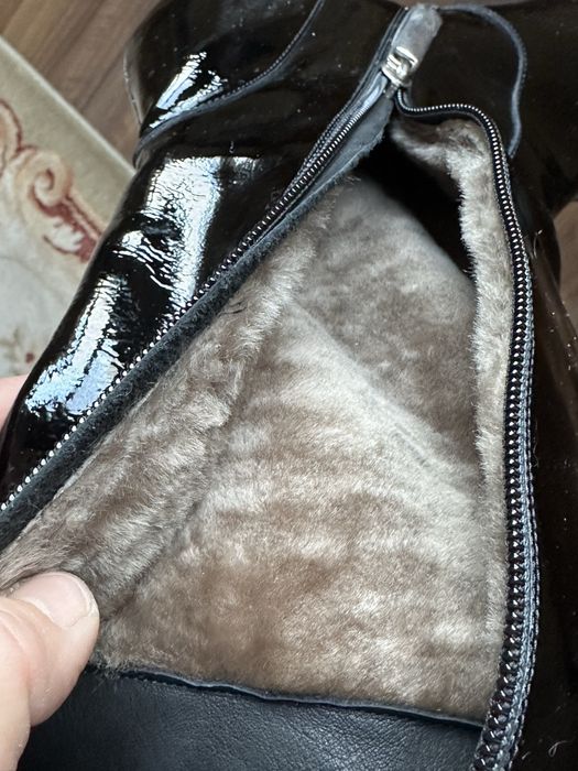 Сапоги лаковые высокие