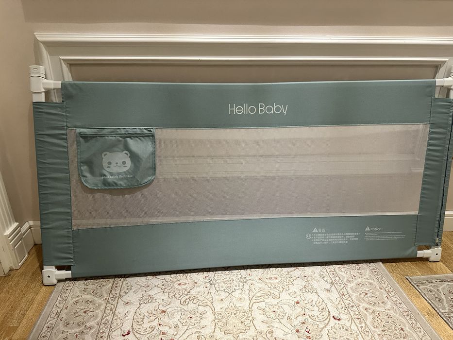 Защитный бортик для кровати