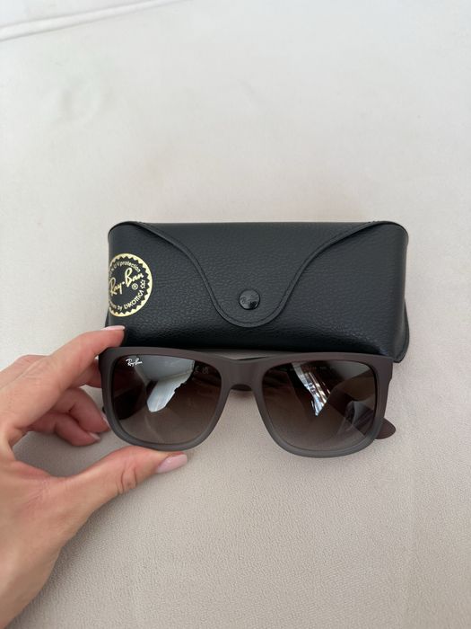 Оригинални очила на Ray-Ban