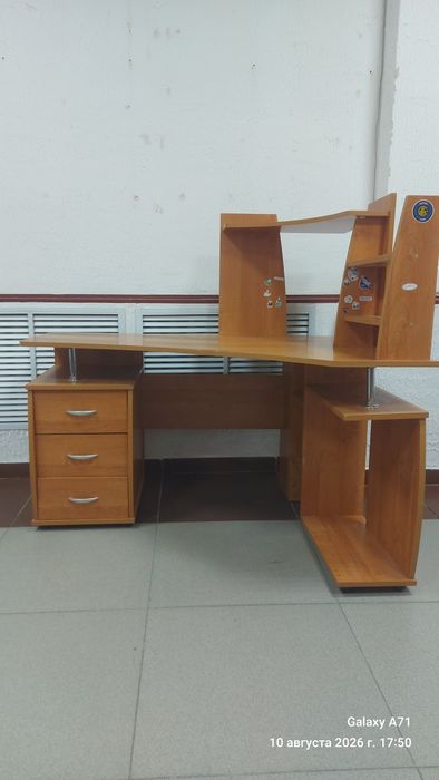 Стол компьютерный угловой