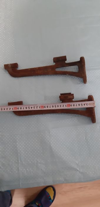 Чугунени стоики от соца