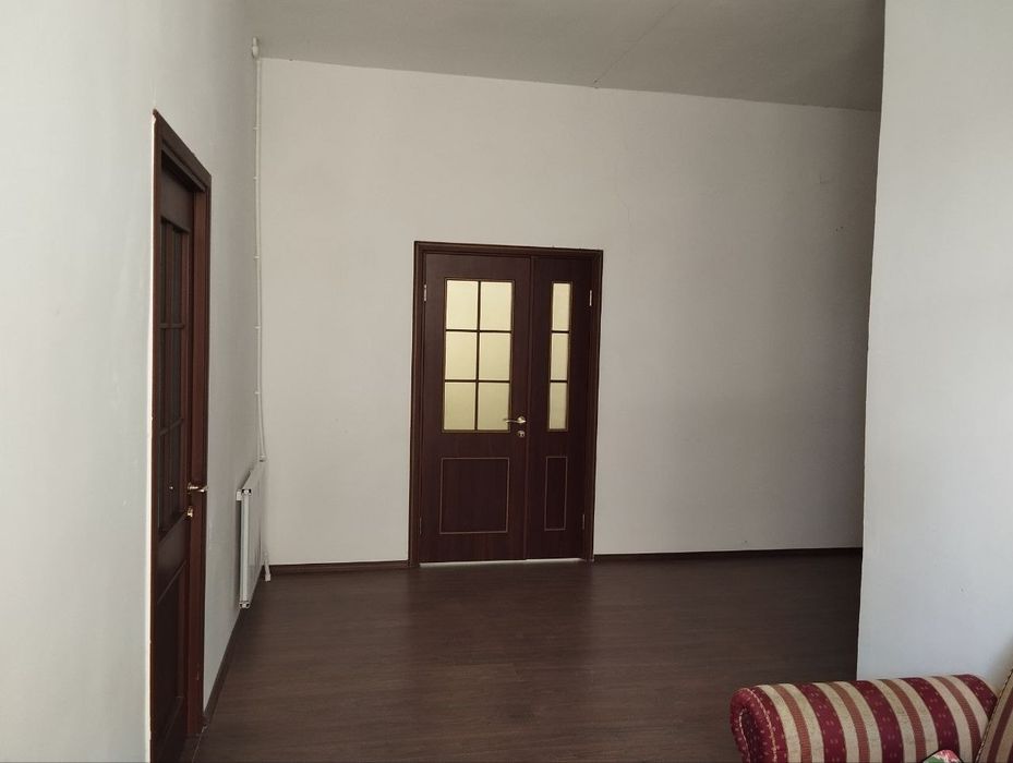 Навбахор тумани Тошработ маҳалласида жойлашган Коттеж сотилади