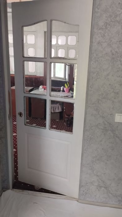 Двери деревянные б/у. Ёгоч эшиклар