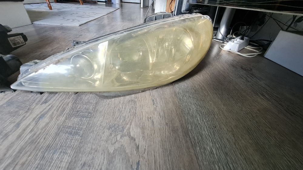 Фарове за пежо 206/ facelift