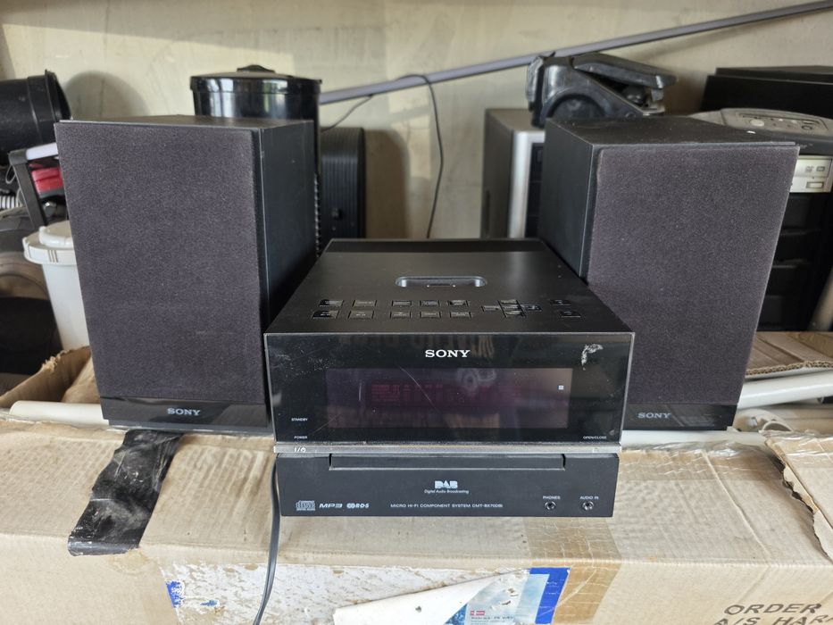 Vand cd Sony cu 2 boxe