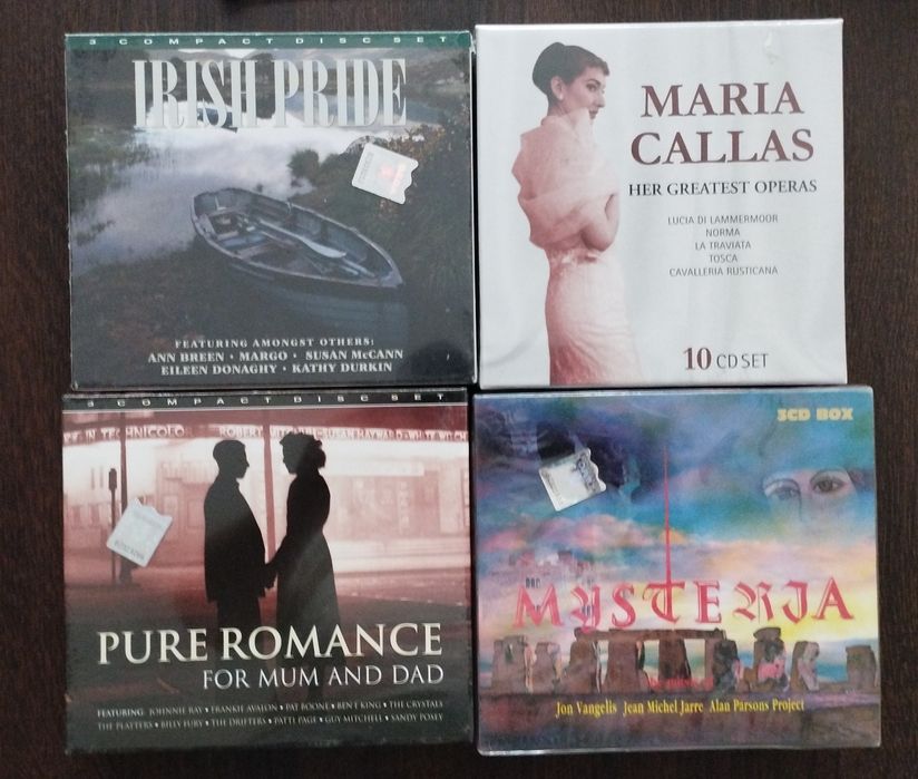 Vând colecție 4 CD BOX muzica