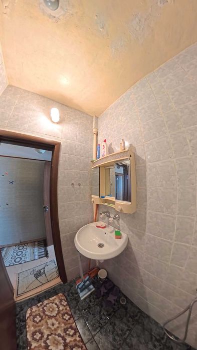 Обзаведен Тристаен Апартамент за Продажба в гр.Търговище, Център