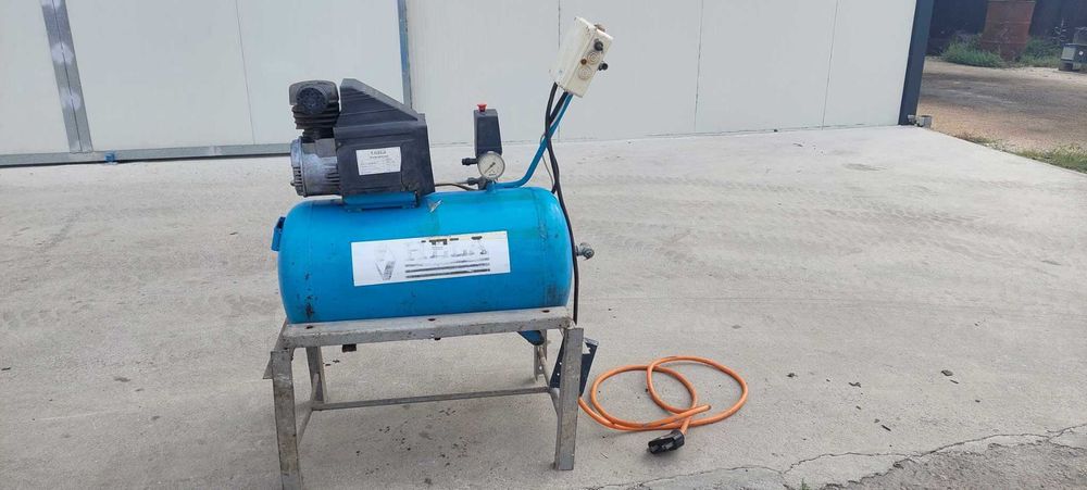 компресор HELA 60л.