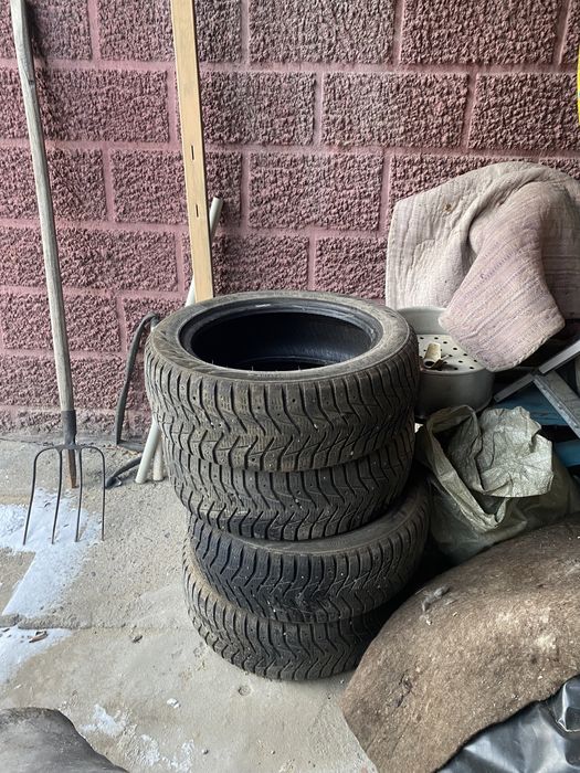 Резина зимняя шипы р15