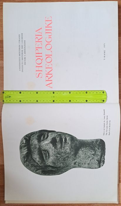 Album tri-lingv ALBANIA ARHEOLOGICA arta si arheologie 1971
