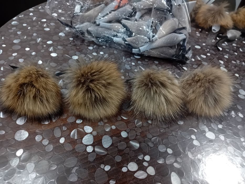 Естествени помпони