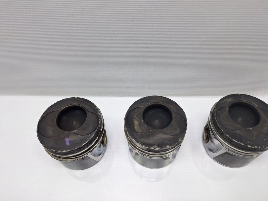 Set Pistoane Volkswagen Caddy Iii Estate 2Kb, 2Kj, 2Cb, 2Cj 2004 -