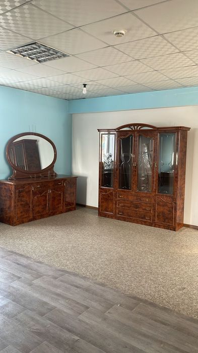 Гостиный сервант с комодом