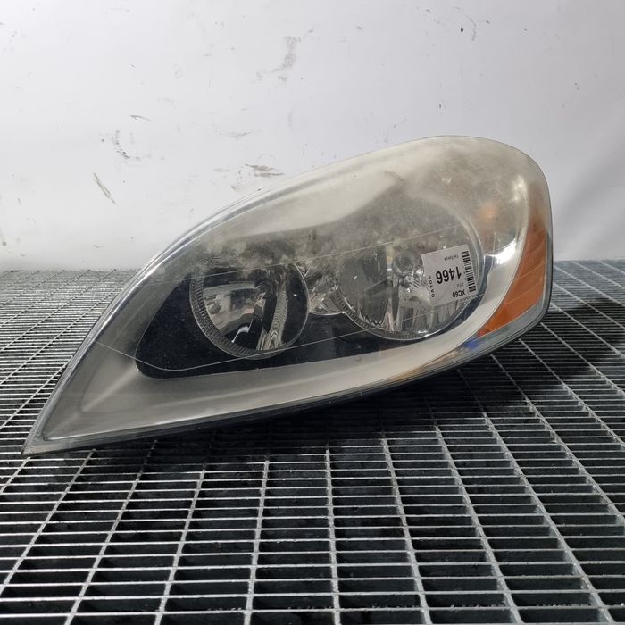 Far Stanga Volvo XC60 2008 - 2013 SUV 4 Usi (1466) Fara xenon Garantie