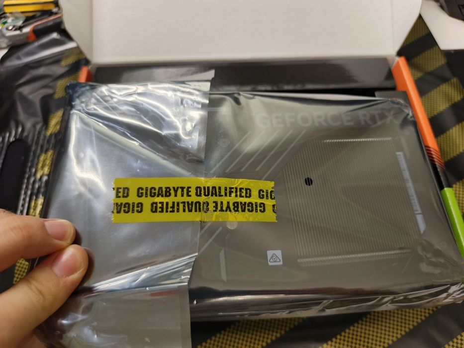 Новая RTX5060Ti 8Gb Gigabyte Windforce OC