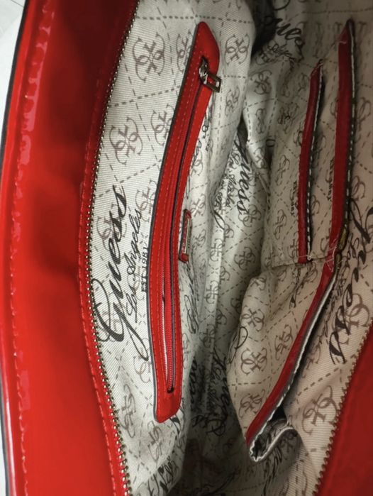 Geanta Guess rosie lucioasa