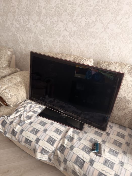 Продам samsung телевизор
