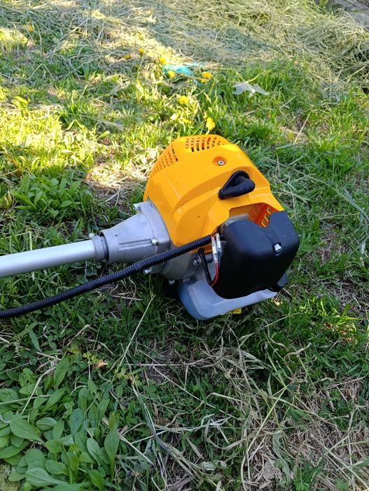 Motor motocoasă JRH aproape nou
Vând motor de motocoasă JRH, folosit doar de câteva ori