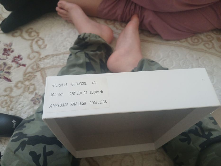 “Android 13” 
“RAM 16GB / ROM 512GB”
“Octa Core”