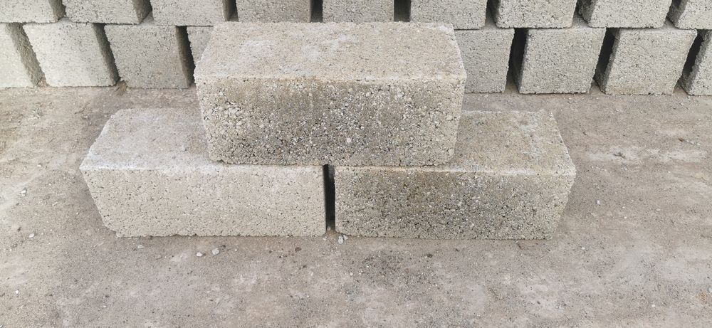 Bolțari de vânzare