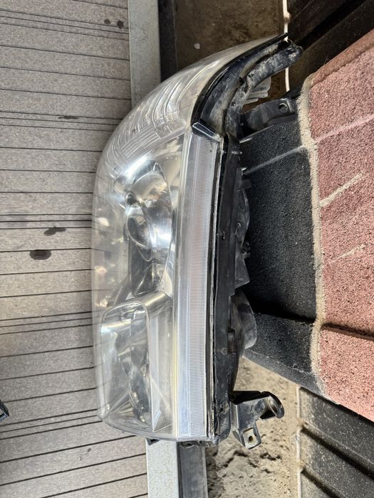 Фары Toyota Land cruiser