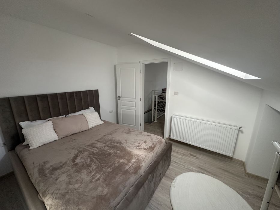 Apartament 4 camere, 2 bai,pe doua nivele