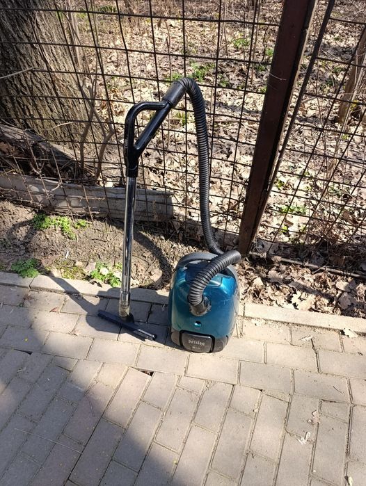 Продам пылесосы б у в рабочем состоянии