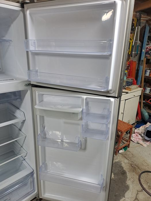 Хладилник самсунг