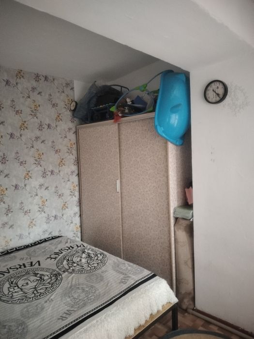 Продам в приватизированом общежитие