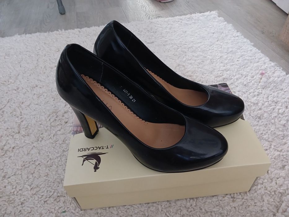 Продам туфли 38 размер