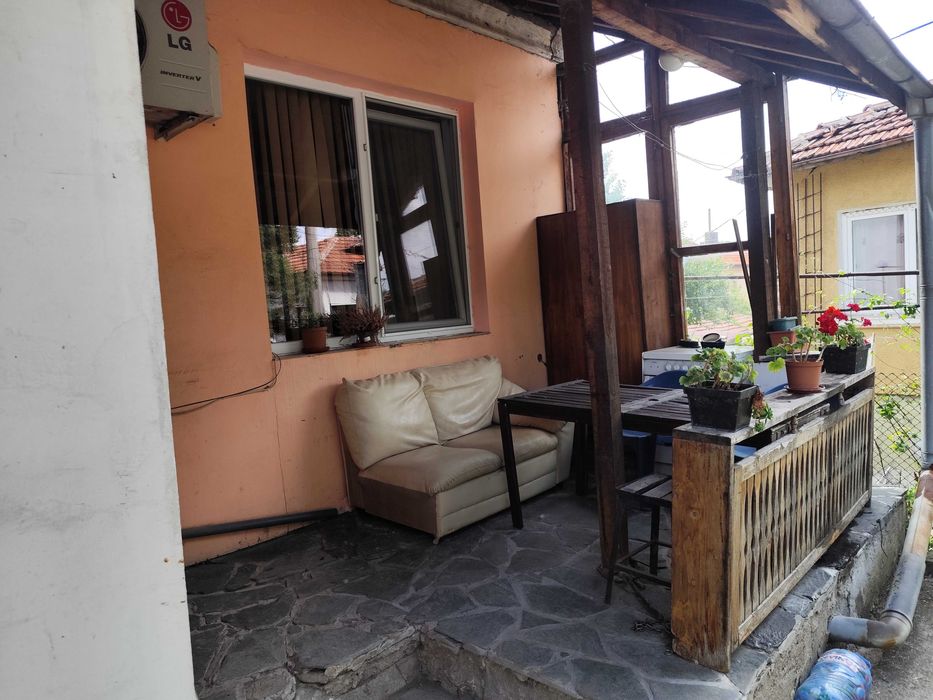 Продава се Къща в Перник, Ралица - 65 кв.м за 1000 €/кв.м - Снимка #1