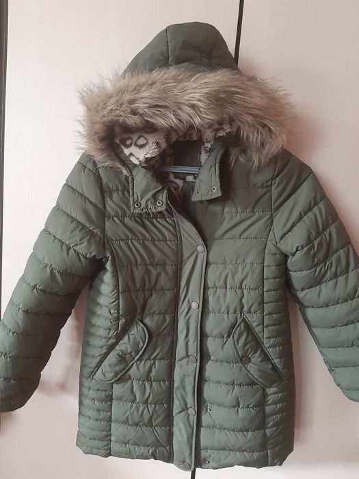 Куртка на девочку весна-осень.