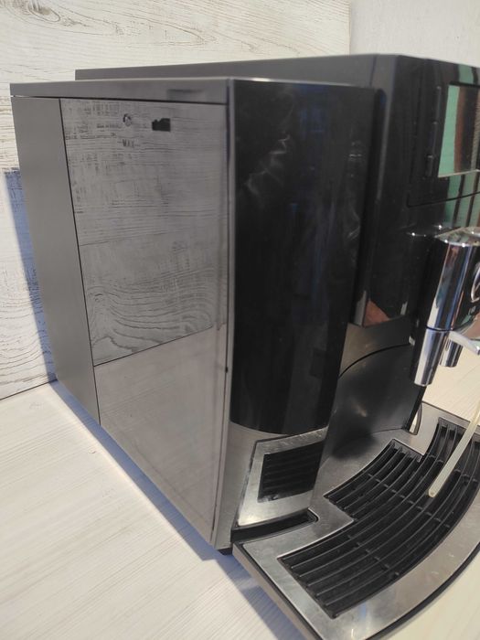 ГАРАНЦИЯ ! JURA Е60 Cappuccino / Кафеавтомат - робот / Капучинатор