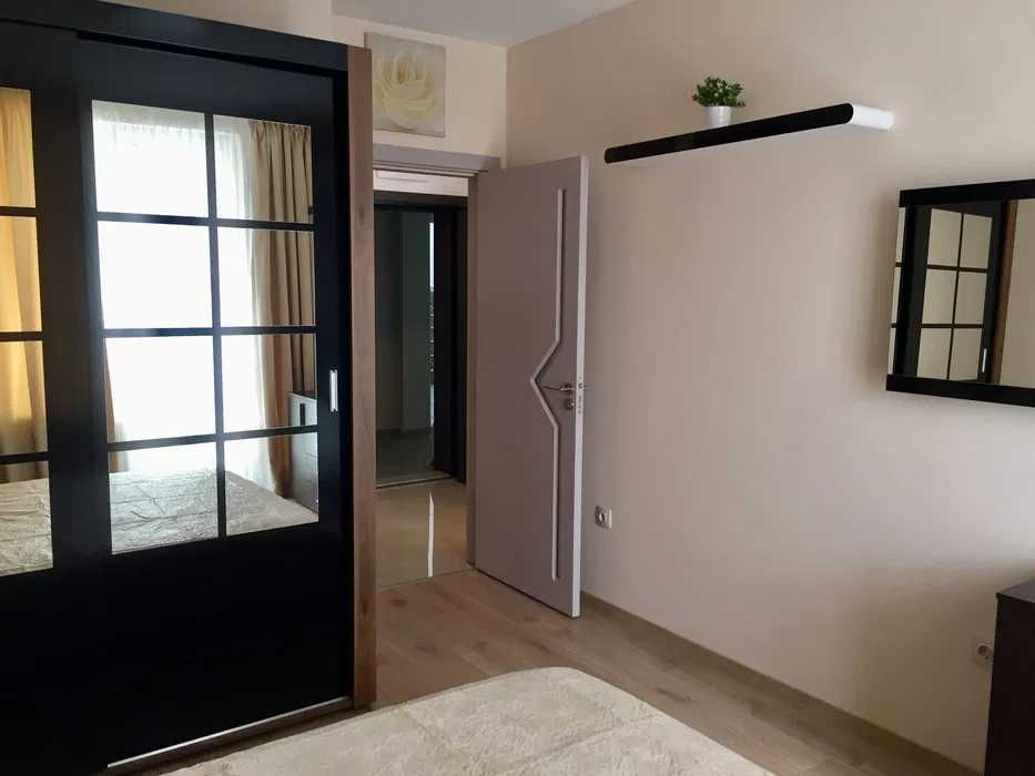 Дава се под наем Двустаен апартамент в София, Хладилника - 70 кв.м за 550 € - Снимка #1