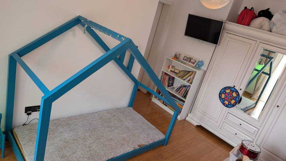 Pat casuta Montessori