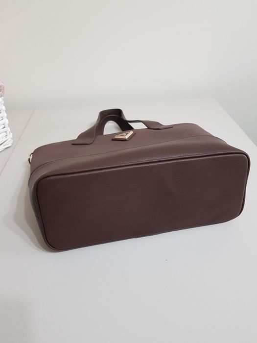 Guess geantă maro incăpătoare nouă