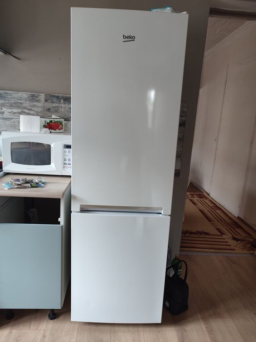 Продам Холодильник BEKO