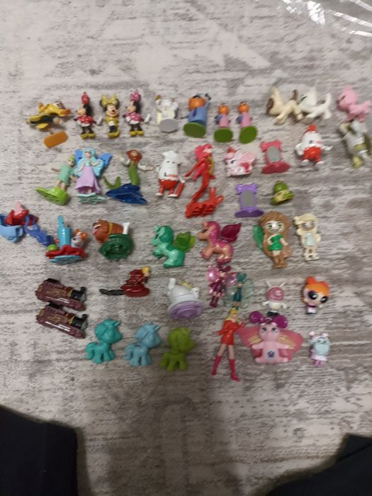 Фигурки Киндер разные поштучно