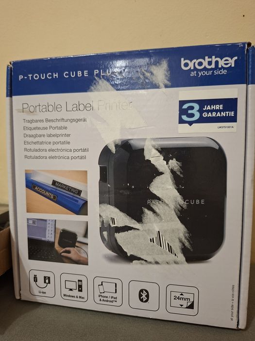 Принтер за етикети Brother P-Touch Cube Plus PT-P710BT