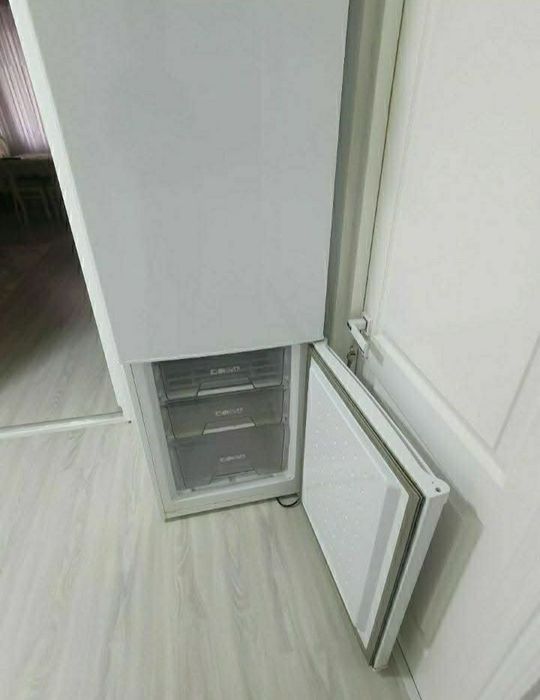 Холодильник свой почти новый читайте описание