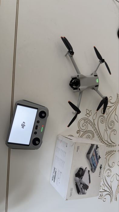 Продам квадрокоптер дрон dji mini 3