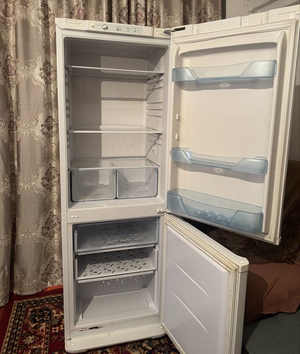 Продам холодильник Бирюса