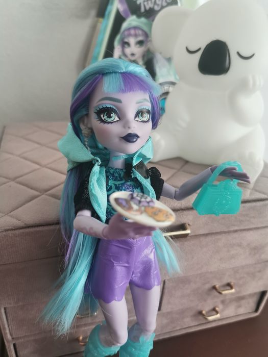 Păpușă Monster High Skulltimate Secrets Neon Frights Twyla