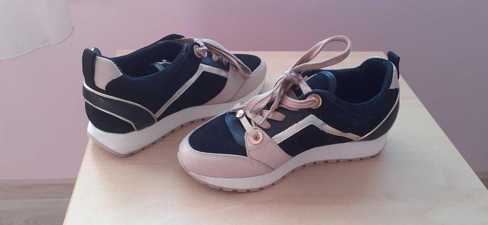 Обувки на Eva Longoria