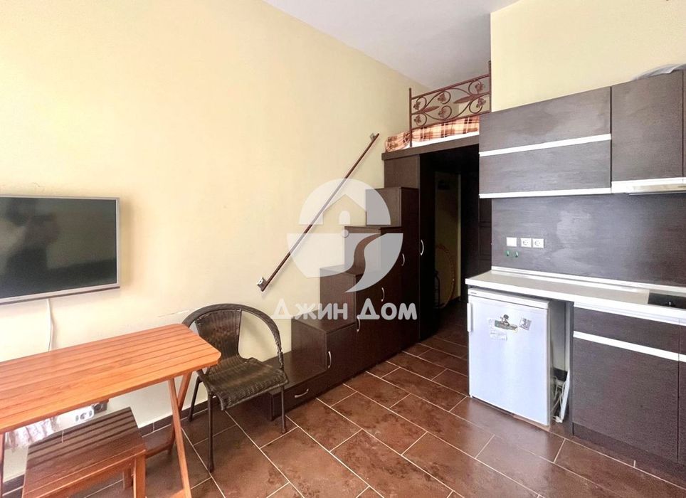 Просторен едностаен апартамент в к-с „ОДИСЕЙ“, гр. Несебър