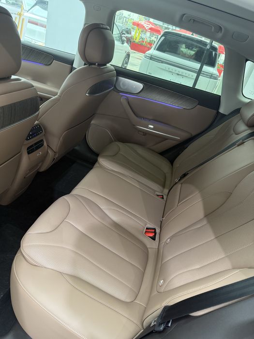 Leapmotor C11 26 restyling Luxury Full