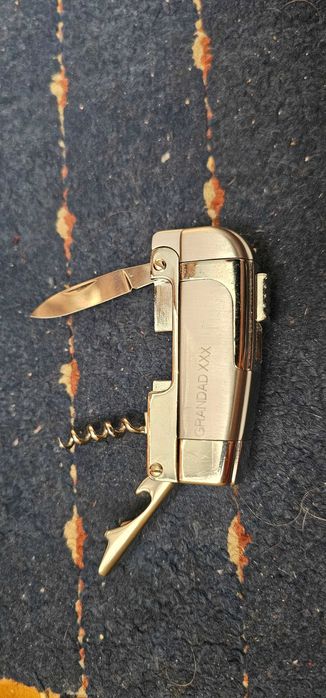 briceag multifunctional  cu bricheta