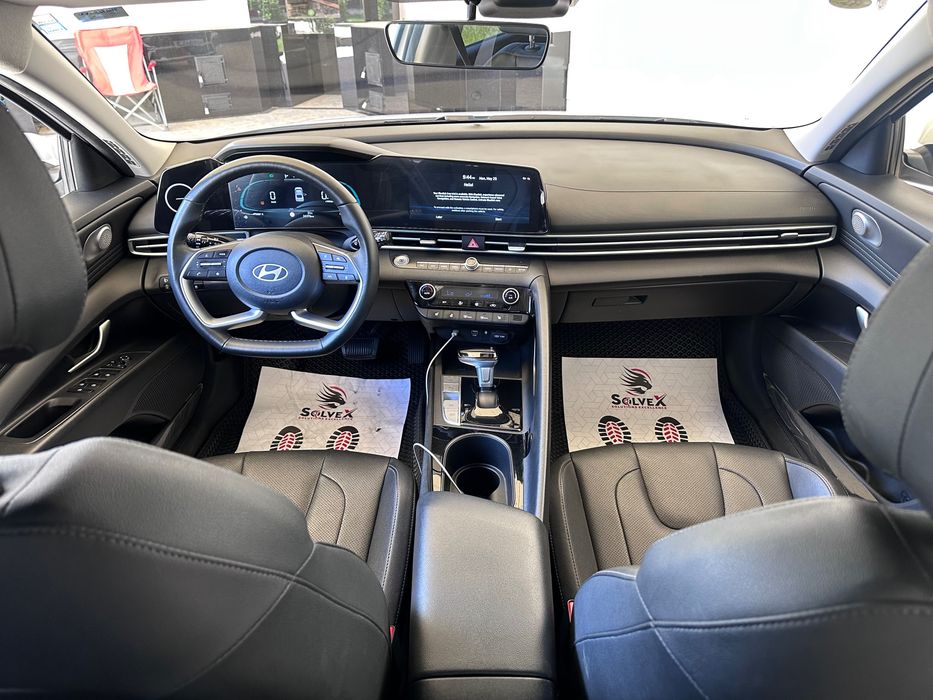 Hyundai Elantra.